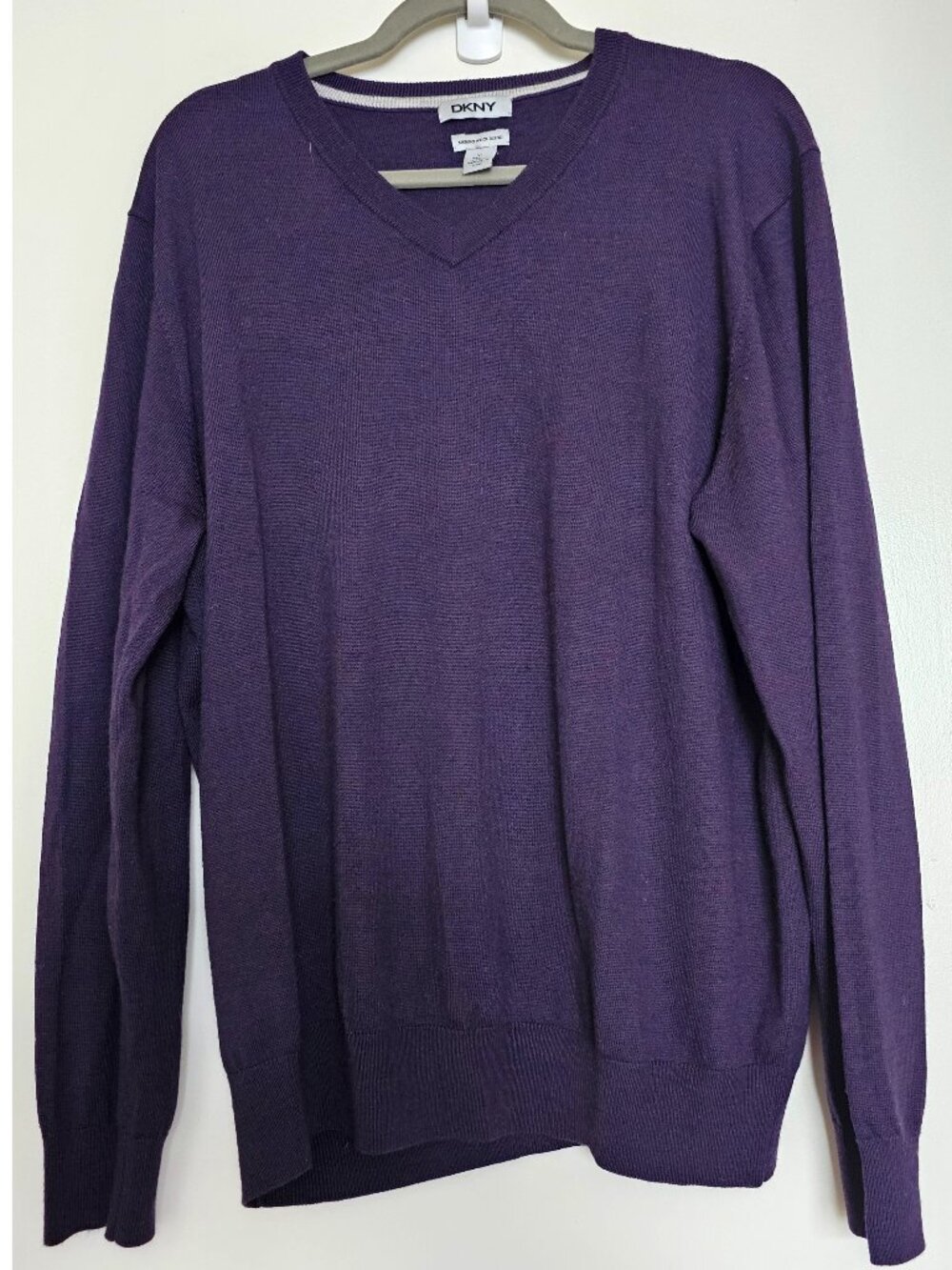 DKNY Lightweight Wool Blend Long Sleeve V-Neck Sweater XL Purple